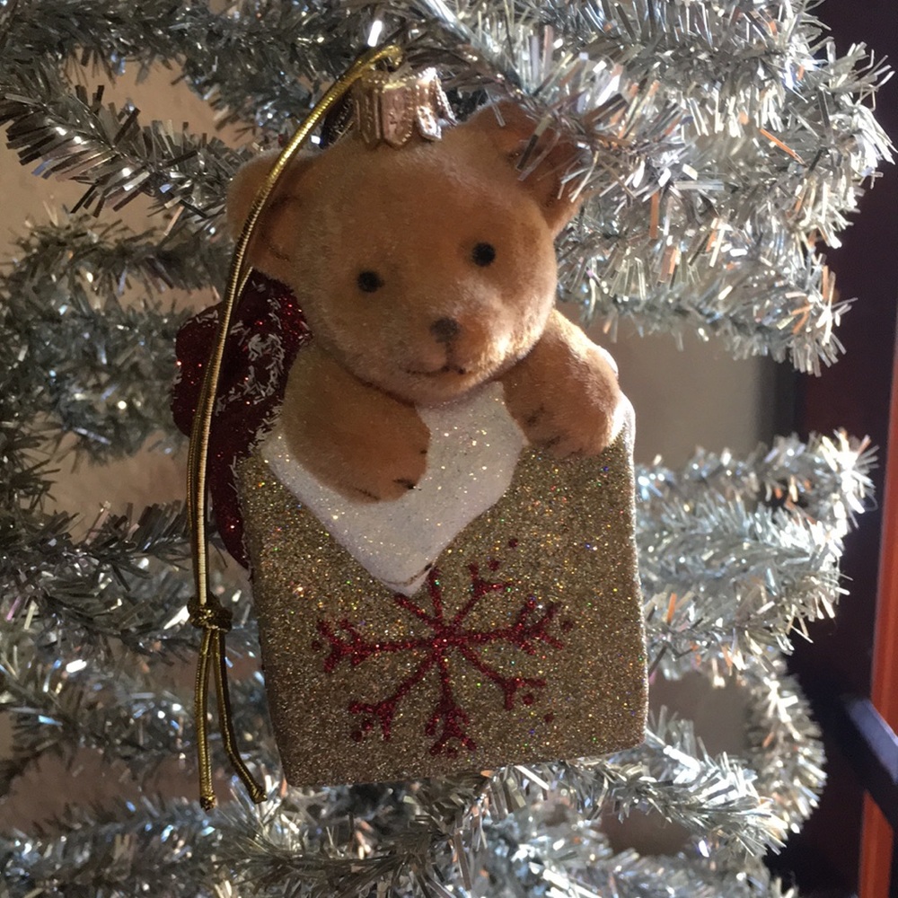 Mattarusky Heirloom Glass Bear on a Block Christmas Ornament
